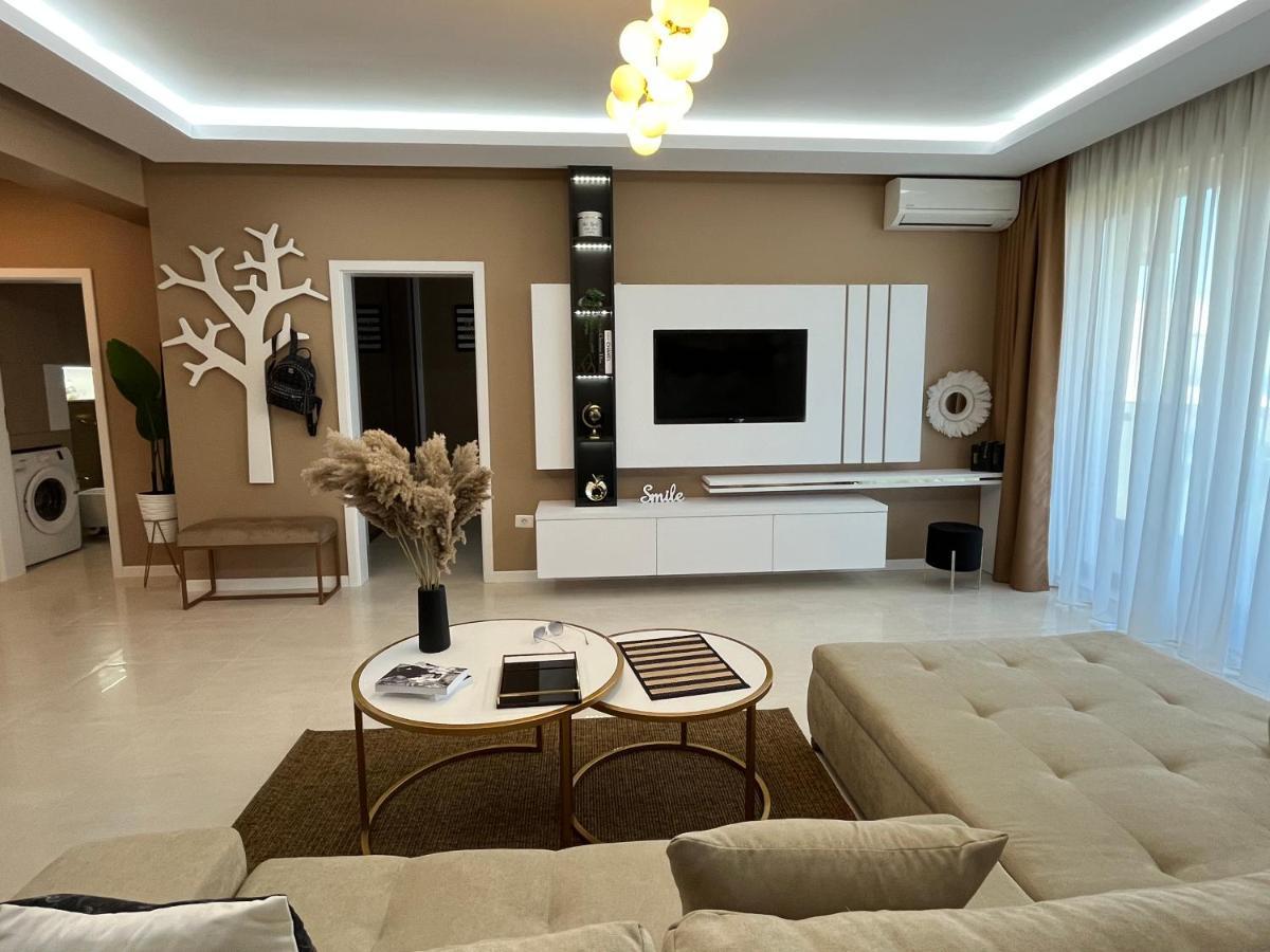 Sas 2 Luxury Apartments Mamaia Luaran gambar