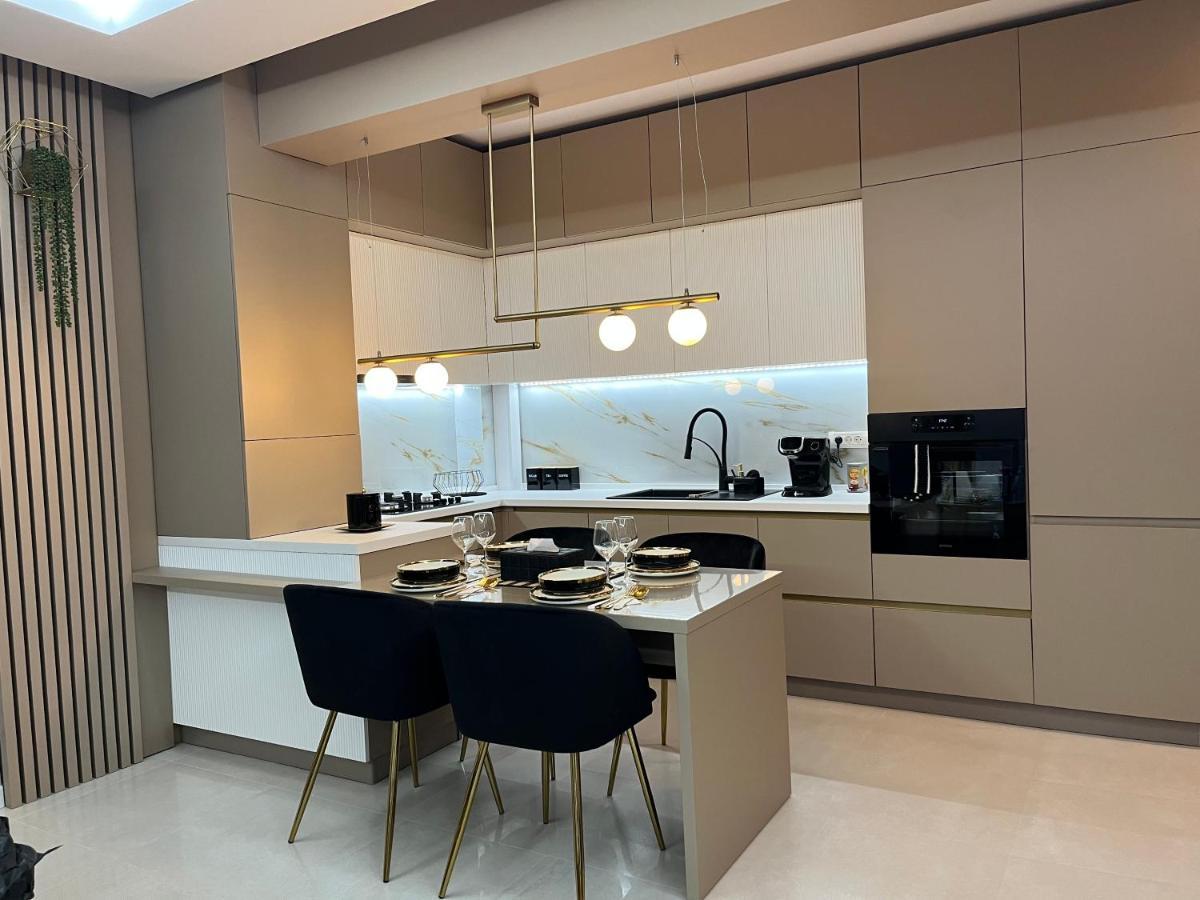 Sas 2 Luxury Apartments Mamaia Luaran gambar
